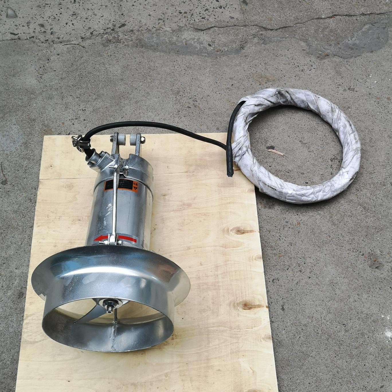 潛水攪拌機